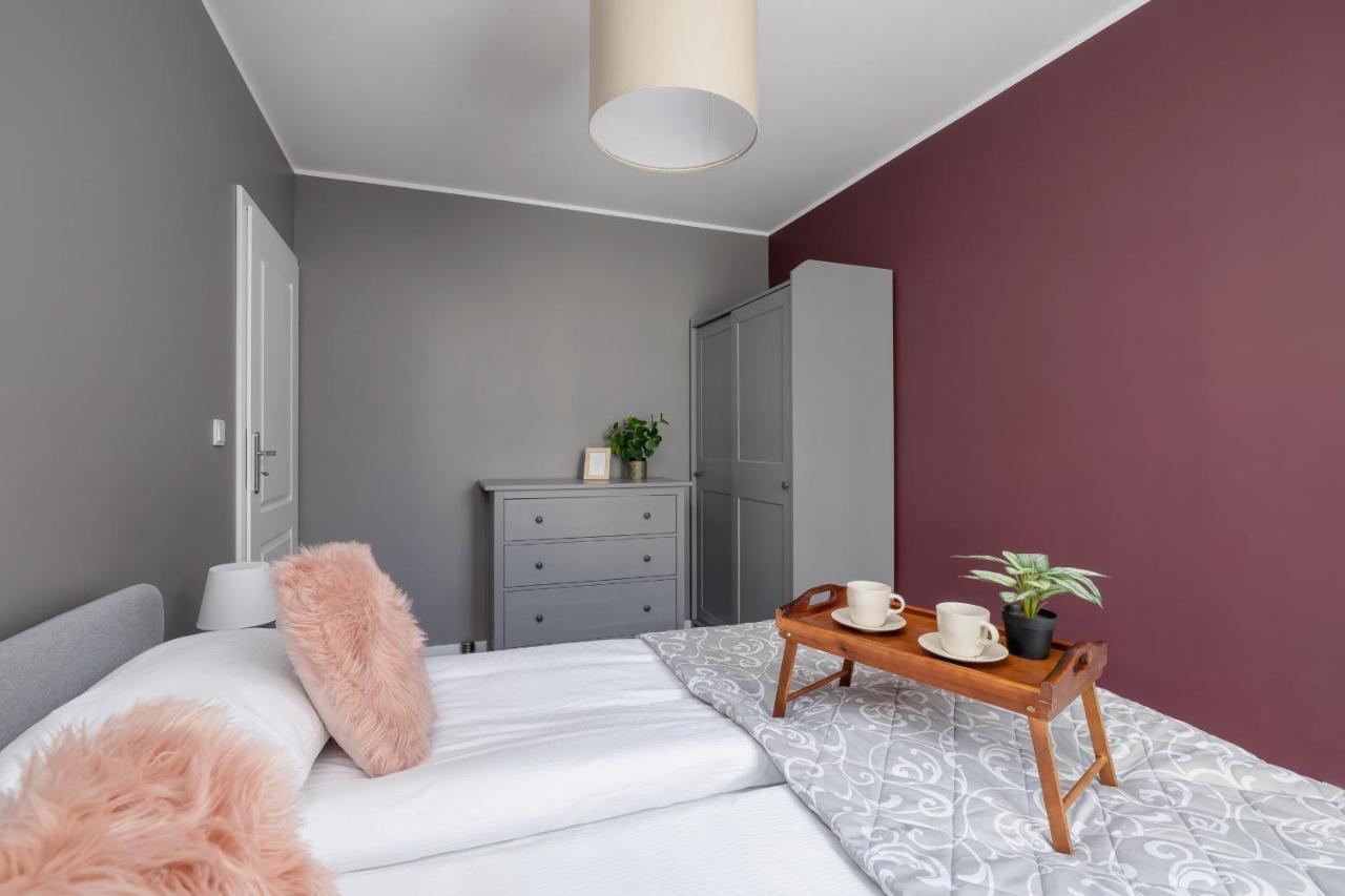 Comfy Apartment Pachonskiego With Parking In Krakow By Noclegi Renters Cracóvia Exterior foto